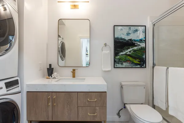 $1,149,000 | 511 San Vicente Boulevard, Unit 106, Santa Monica, CA 90402