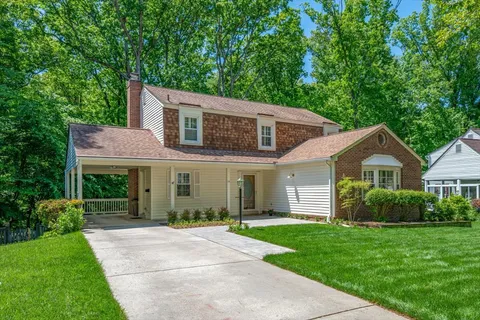 Contact Agent | 14 South Duke Street, Rockville, MD 20850