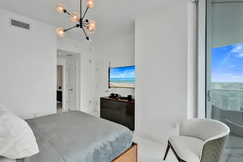 $725,000 | 851 Northeast 1st Avenue, Unit 3506, Miami, FL 33132
