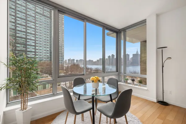 $1,198,000 | 46-30 Center Boulevard, Unit 406 | Long Island City