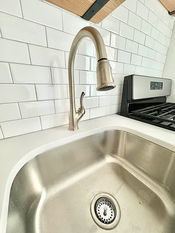 2022 Beverley Road, Unit 3 Brooklyn, NY 11226 - Photo 5 of 11