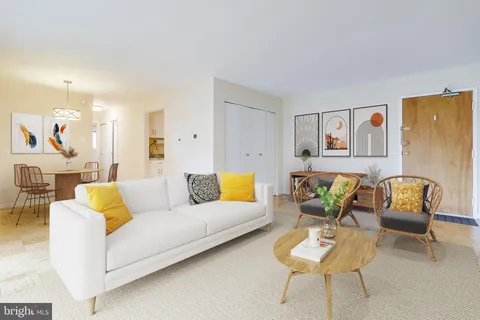 $465,000 | 4360 Cherry Hill Road, Unit 103, Arlington, VA 22207