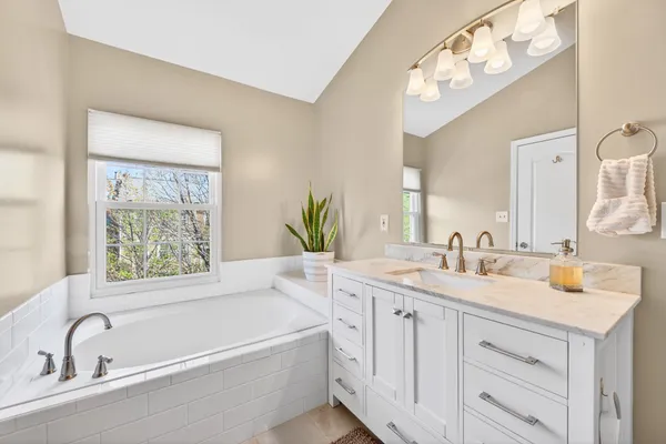 $800,000 | 12017 Edgemere Circle, Reston, VA 20190