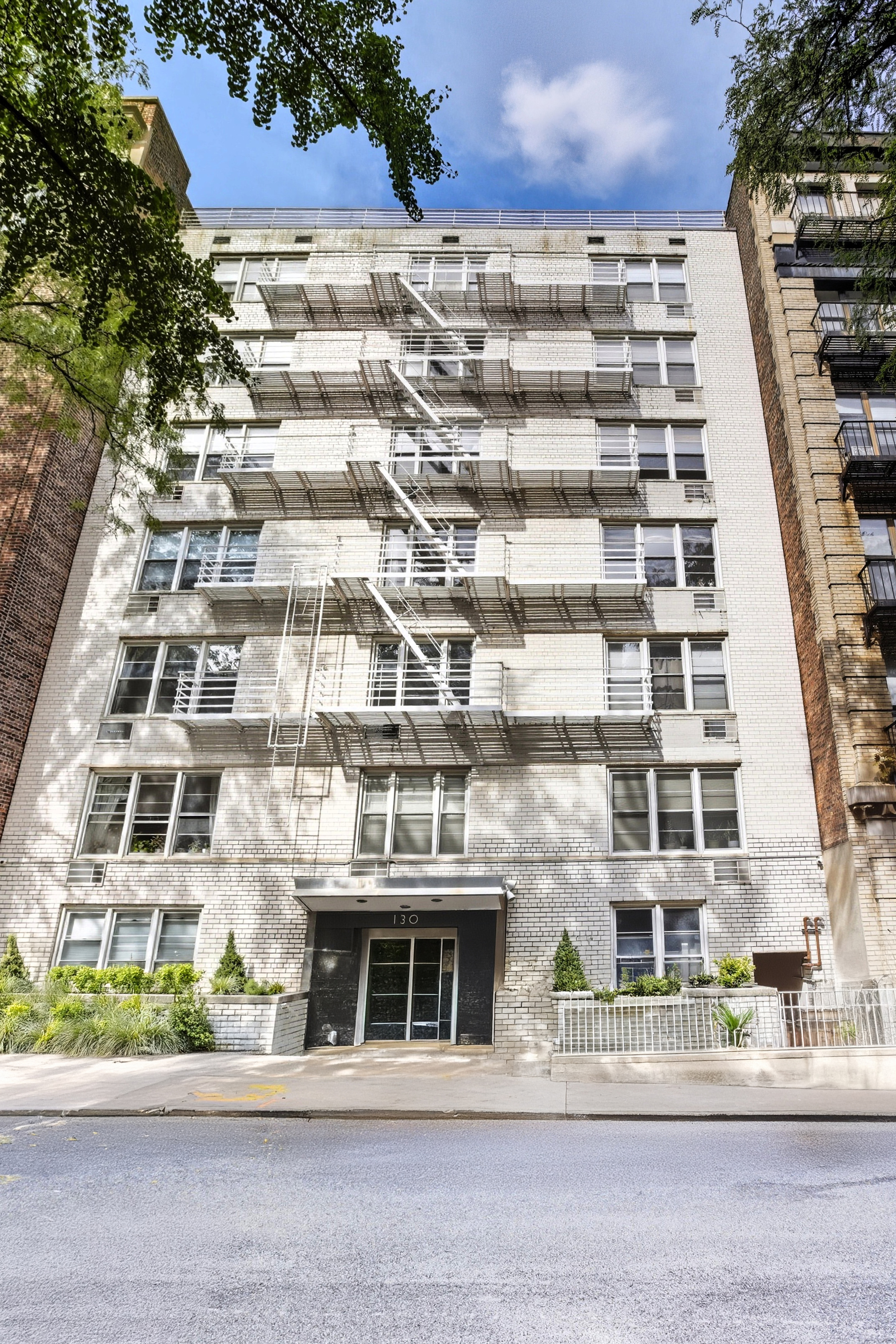 130 Hicks Street, Unit 1E Brooklyn, NY 11201 - Photo 8 of 12 front view of a large building