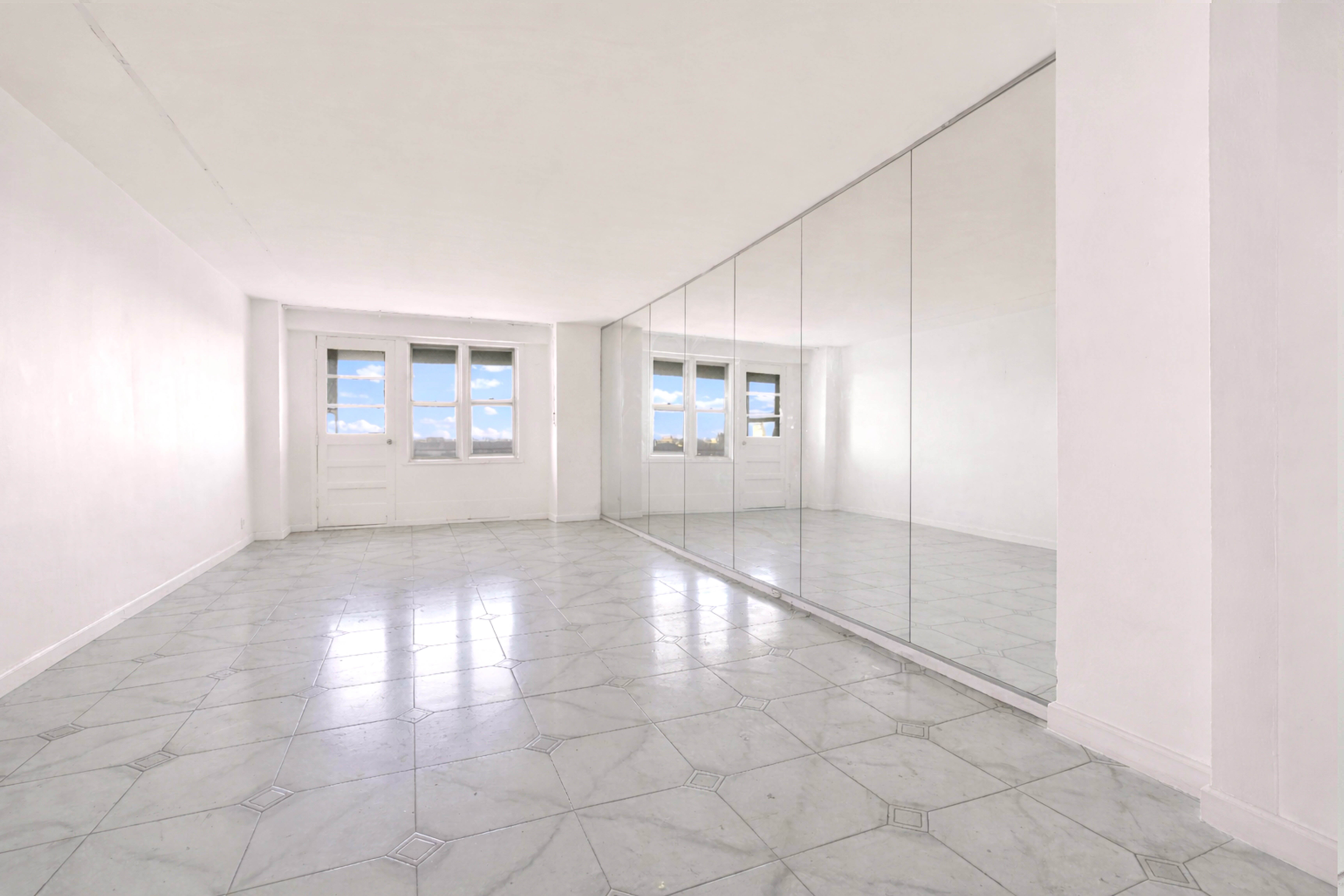370 Ocean Parkway, Unit 8H Brooklyn, NY 11218 - Photo 8 of 42