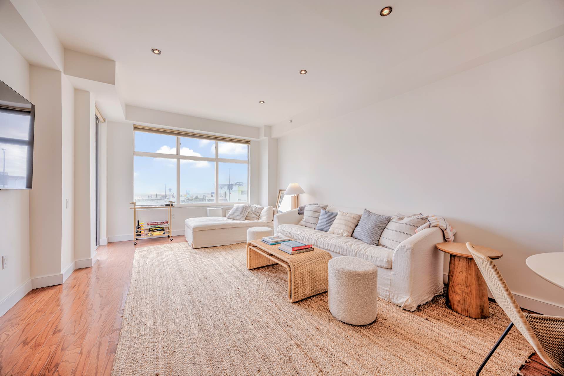 151 Beach 96th Street, Unit 2B Queens, NY 11693 - Photo 3 of 16