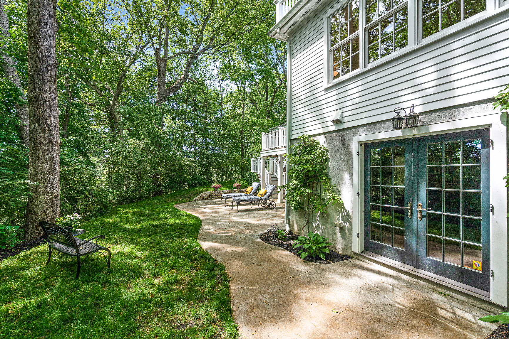 10 Lincoln Circle Wellesley, MA 02481 - Photo 5 of 61