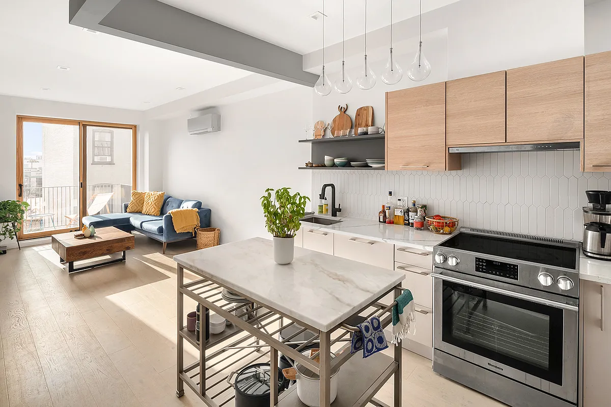 952 Bushwick Avenue, Unit 6B Brooklyn, NY 11221 - Photo 1 of 11