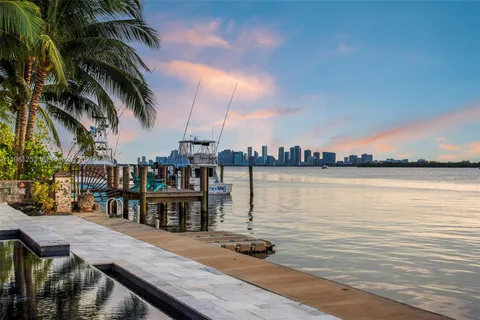 $7,199,999 | 7810 Miami View Drive, North Bay Village, FL 33141