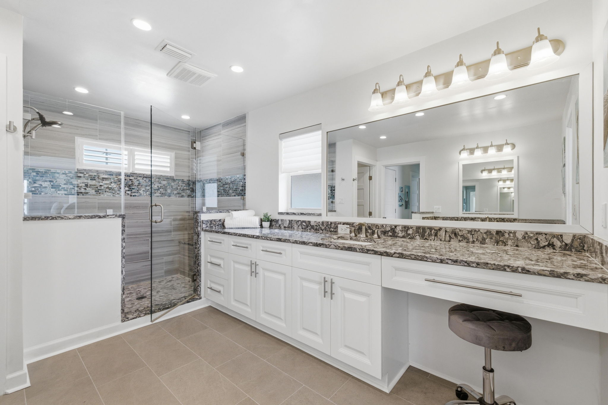 16123 6th Street East Redington Beach, FL 33708 - Photo 17 of 49