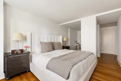 $3,450,000 | 165 West 66th Street, Unit 8ZA | Upper West Side