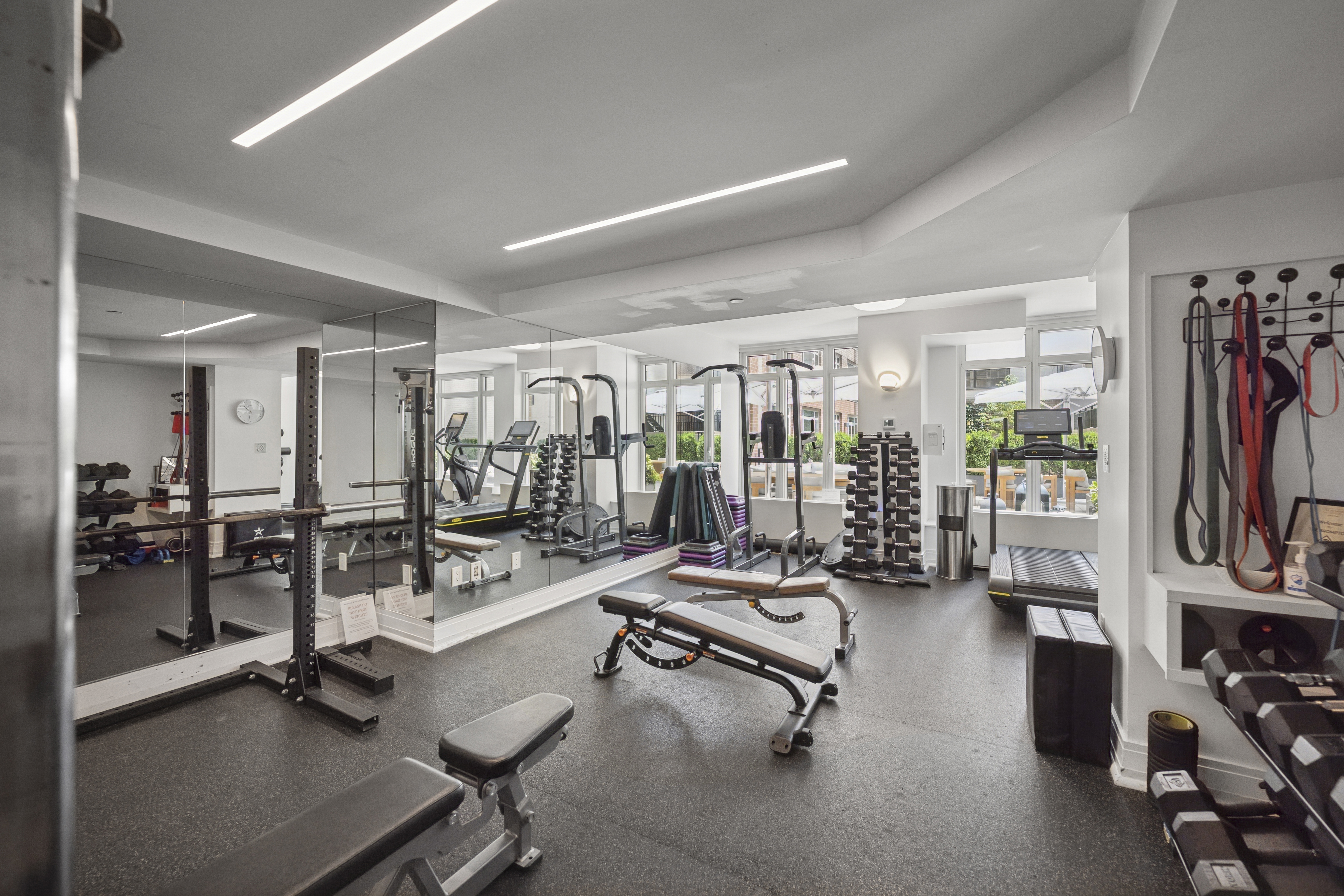 205 East 85th Street, Unit 15J Manhattan, NY 10028 - Photo 10 of 17