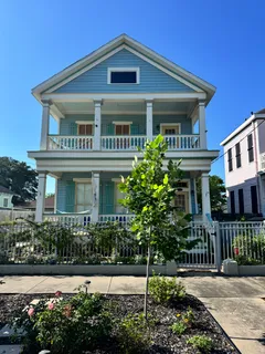 $475,000 | 3407 Avenue L, Galveston, TX 77550