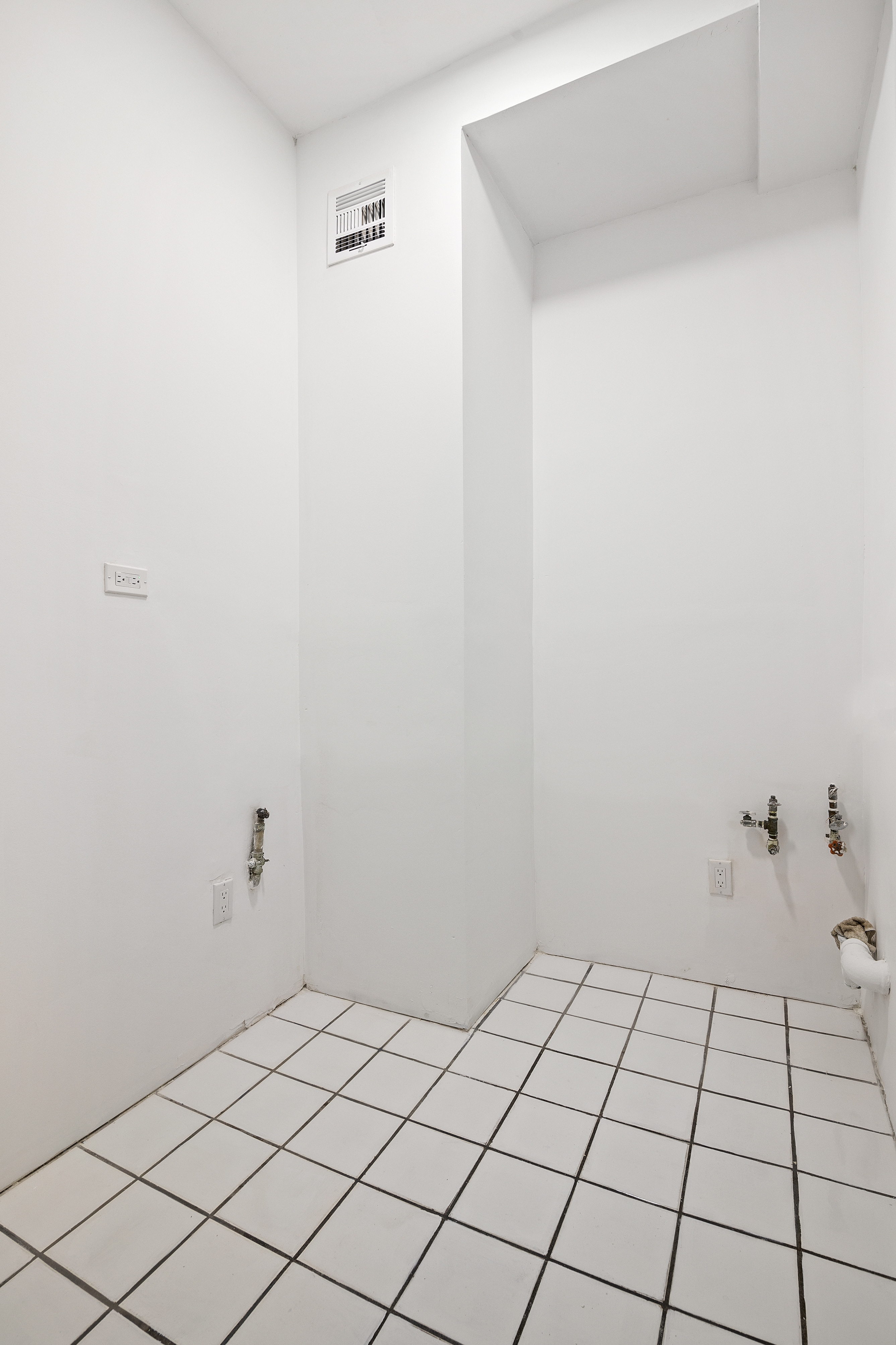 229 East 28th Street, Unit LA Manhattan, NY 10016 - Photo 9 of 17