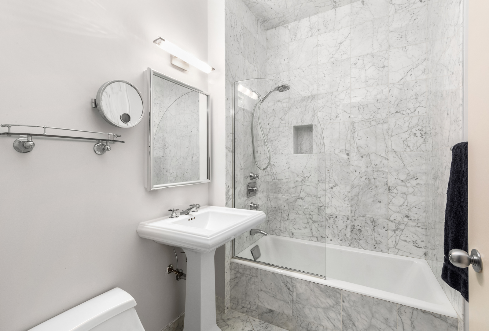 252 7th Avenue, Unit 15I Manhattan, NY 10001 - Photo 11 of 12