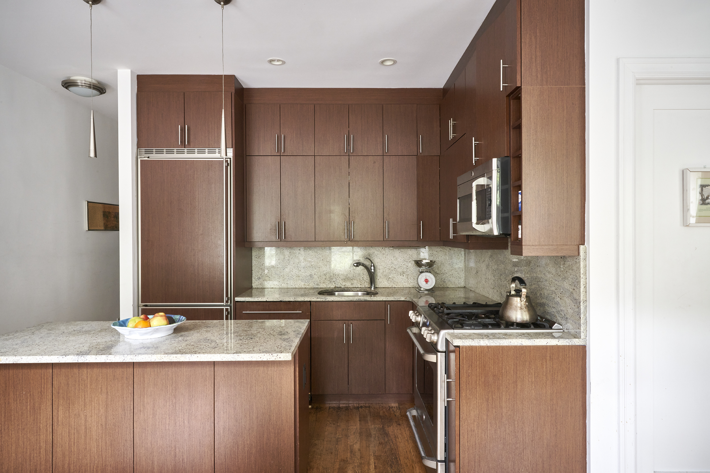 40 Stuyvesant Street, Unit 4 Manhattan, NY 10003 - Photo 2 of 6