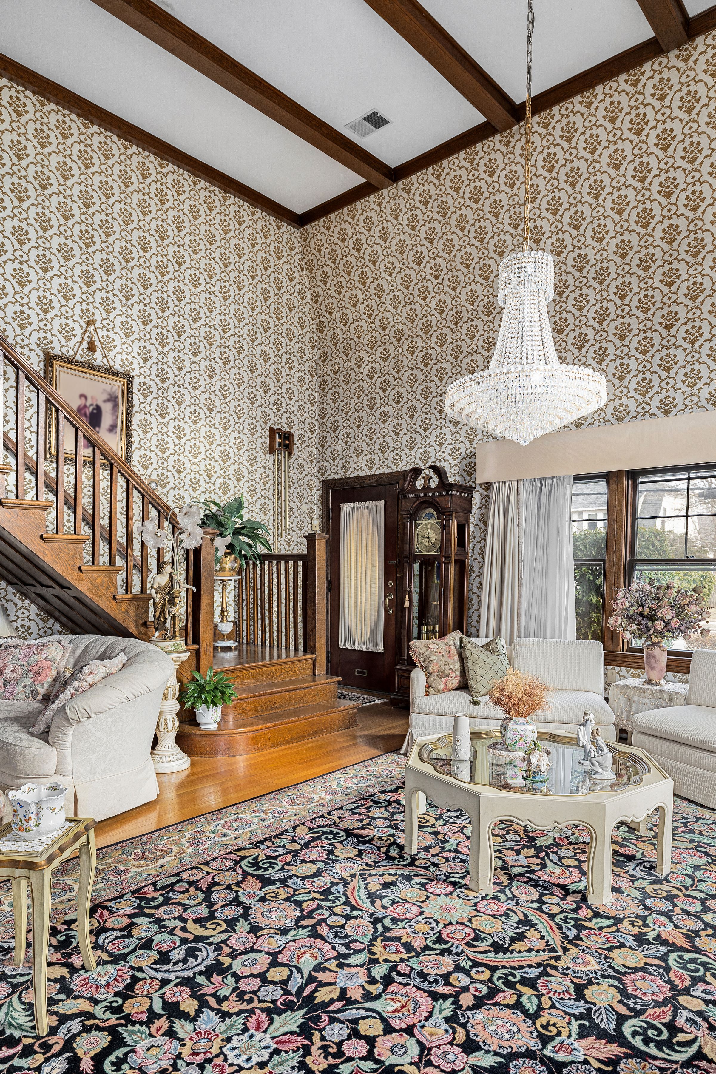 90 Putnam Pike Johnston, RI 02919 - Photo 5 of 24