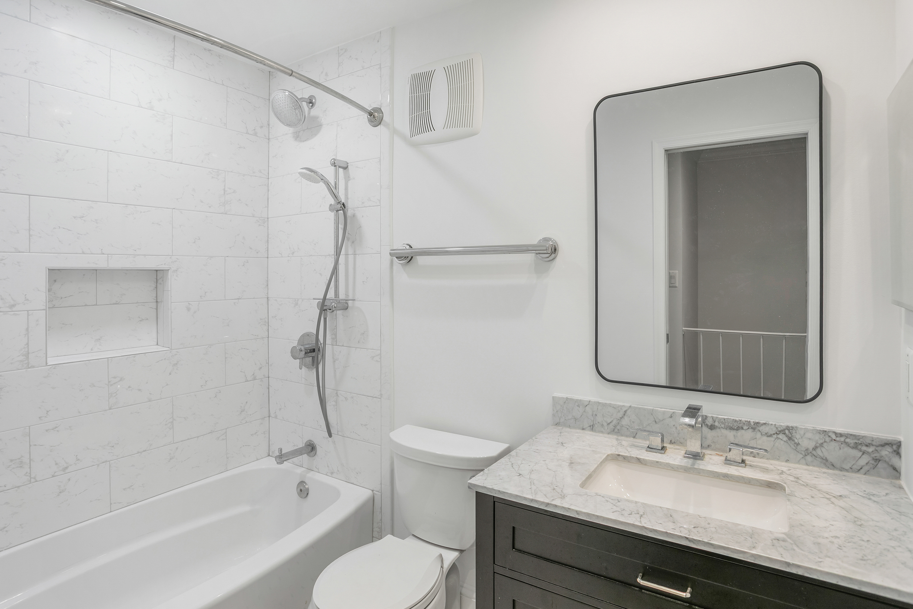 3295 Sutton Place Northwest, Unit D Washington, DC 20016 - Photo 15 of 23