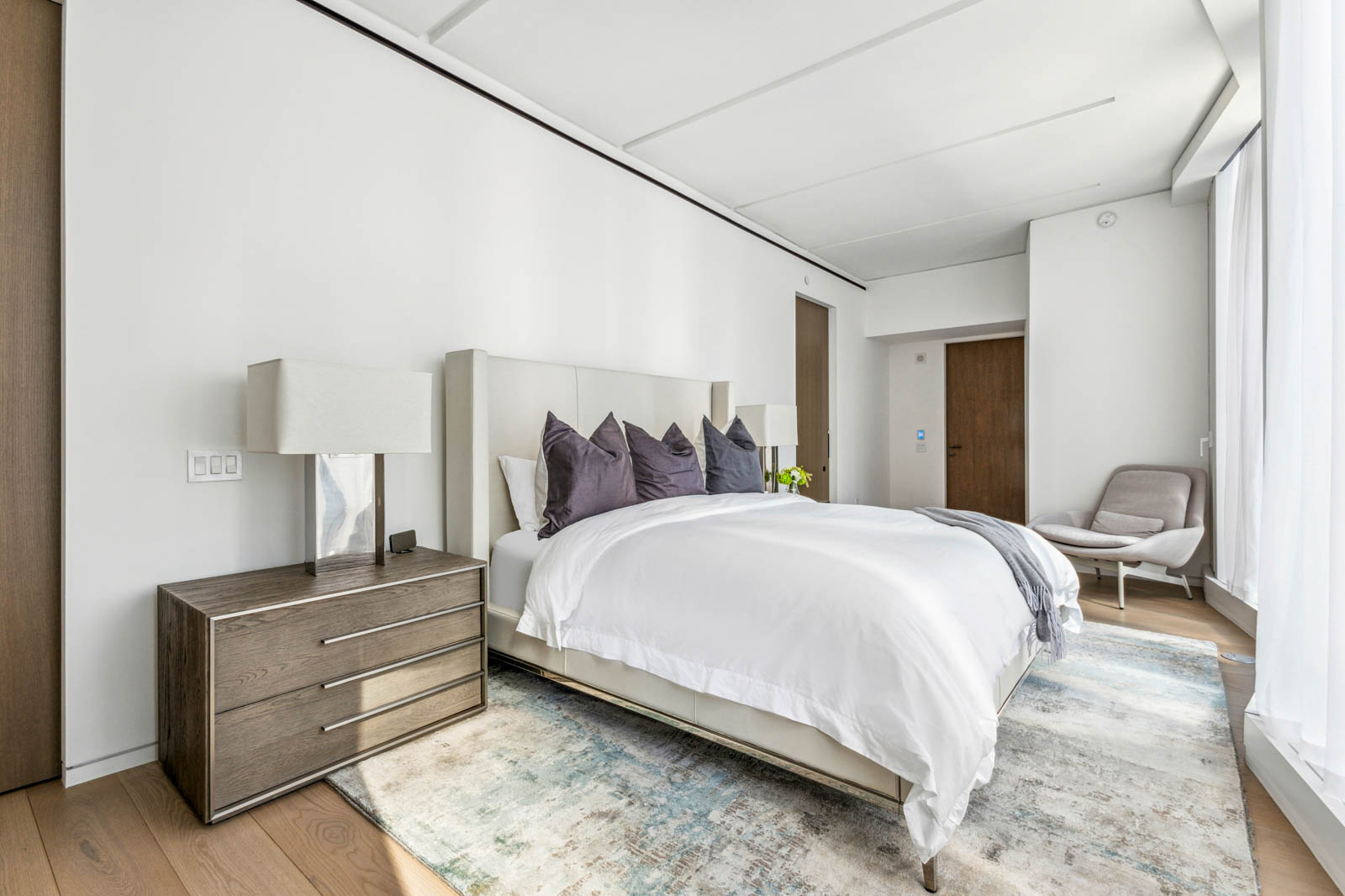 100 East 53rd Street, Unit 19A Manhattan, NY 10022 - Photo 4 of 23 Gallery Image 4