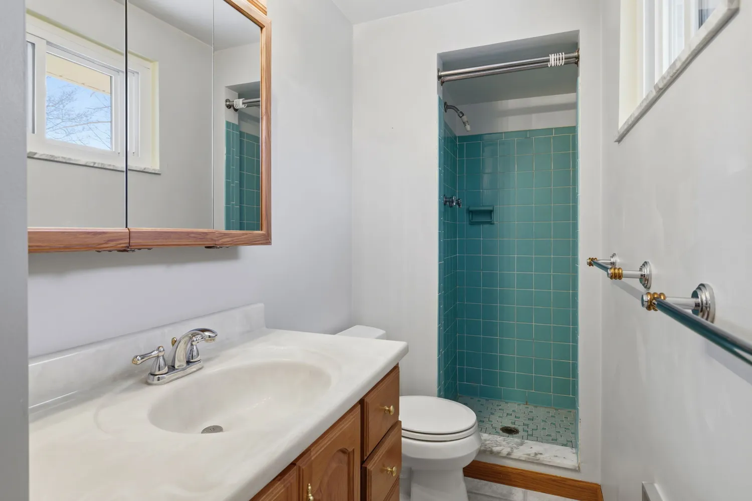 Contact Agent | 199 Avondale Street, Pittsburgh, PA 15237