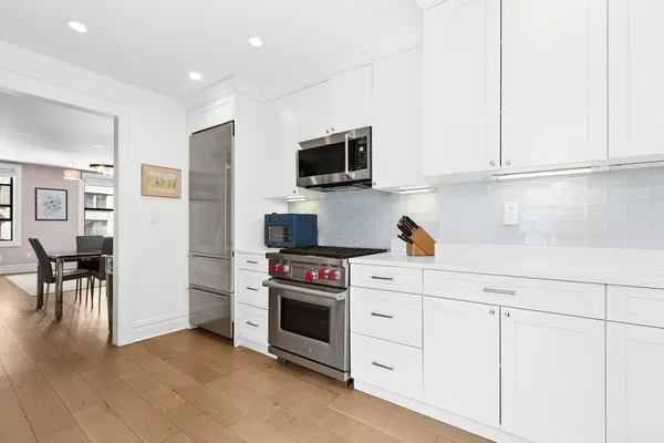 $1,695,000 | 514 West End Avenue, Unit 7B | Upper West Side