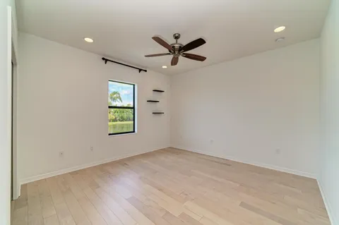 $949,000 | 826 Honeyflower Loop, Bradenton, FL 34212