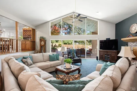 $1,150,000 | 1560 Crane Terrace, Ukiah, CA 95482