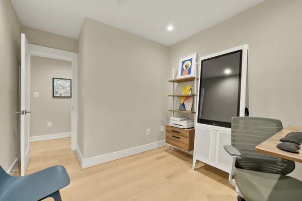$635,000 | 14 T Street Northeast, Unit 1, Washington, DC 20002