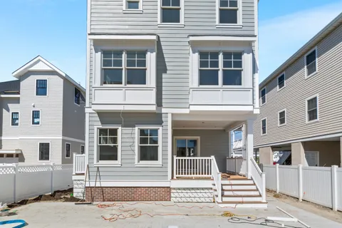 $3,150,000 | 911 Surf Avenue, Wildwood, NJ 08260