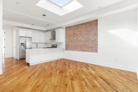 $3,245 | 2196 Dean Street, Unit 2 | Crown Heights