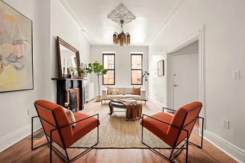 $1,250,000 | 21-23 45th Road, Unit 2 | Long Island City