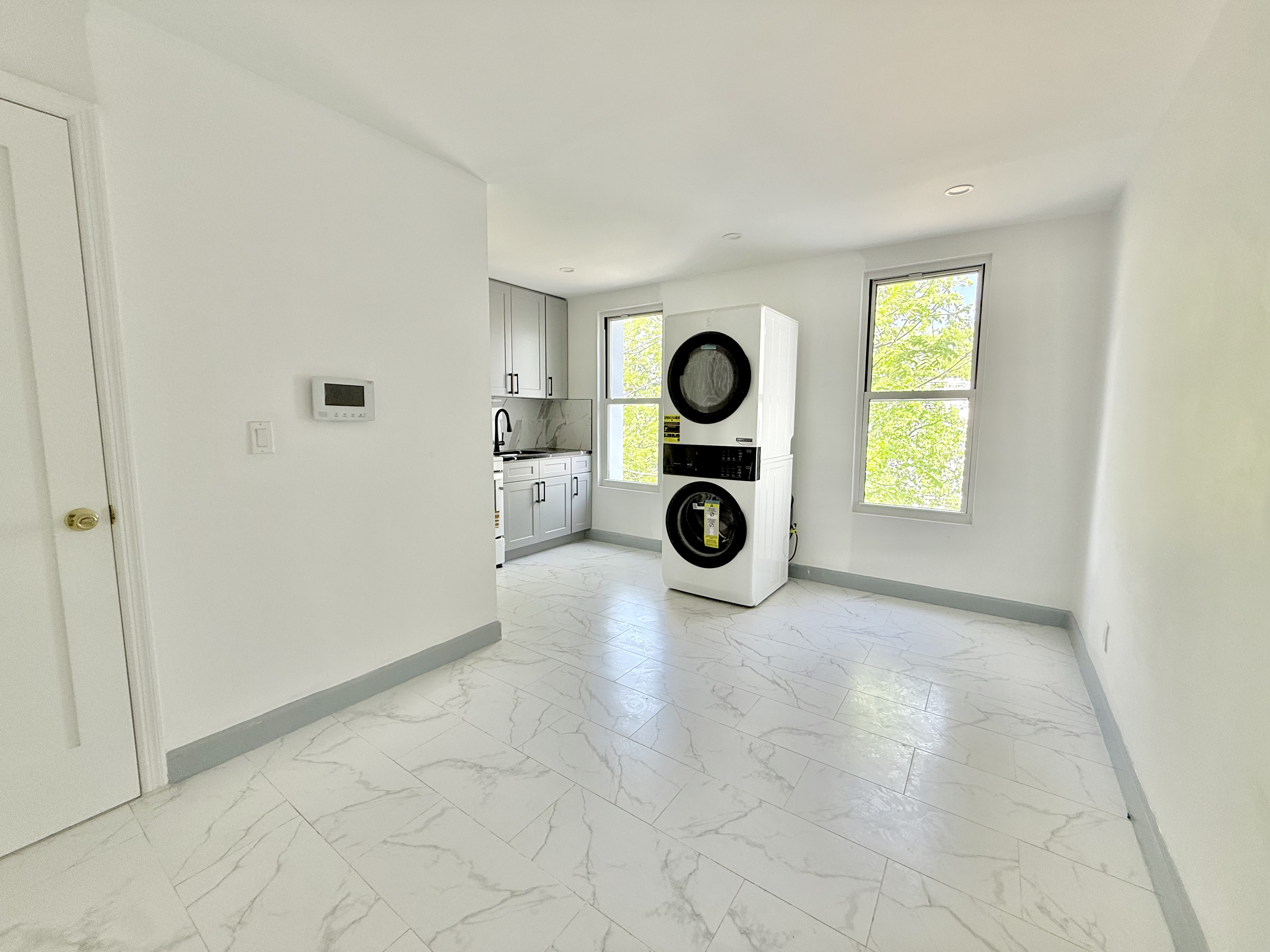 529 A Quincy Street Brooklyn, NY 11221 - Photo 3 of 4