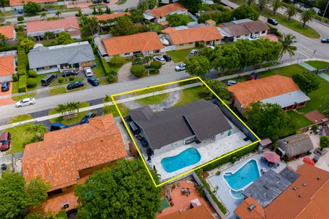 $890,000 | 9724 Southwest 4th Terrace, Miami, FL 33174