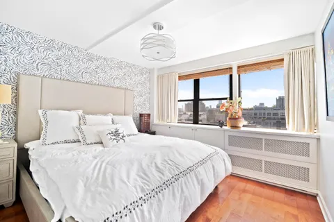 $2,695,000 | 210 East 15th Street, Unit 10HJK | Gramercy