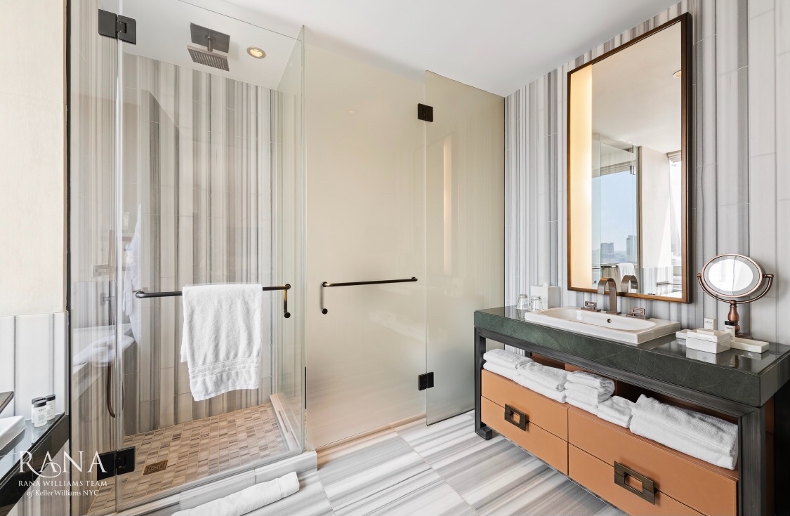 246 Spring Street, Unit 4104 Manhattan, NY 10013 - Photo 4 of 21