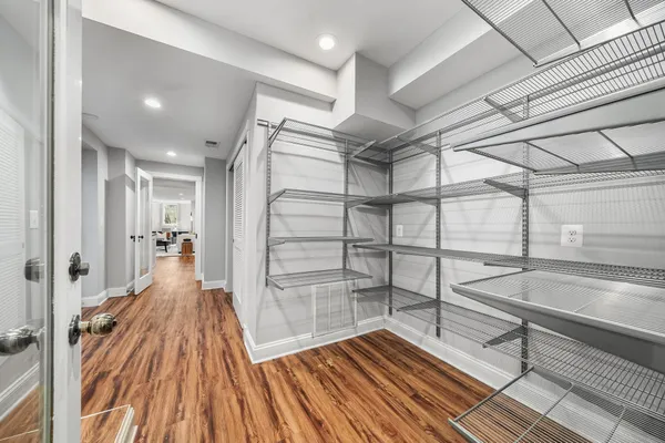 Contact Agent | 1515 T Street Northwest, Washington, DC 20009