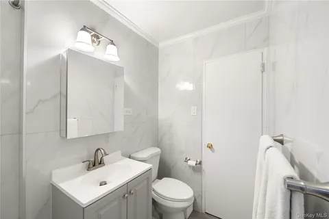 $349,999 | 217-14 73rd Avenue, Unit 1 | Oakland Gardens