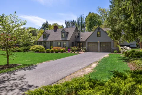 $1,200,000 | 730 North Stanwick Road, Moorestown, NJ 08057