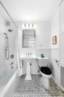 $2,595,000 | 49 East 96th Street, Unit 4D | Upper East Side