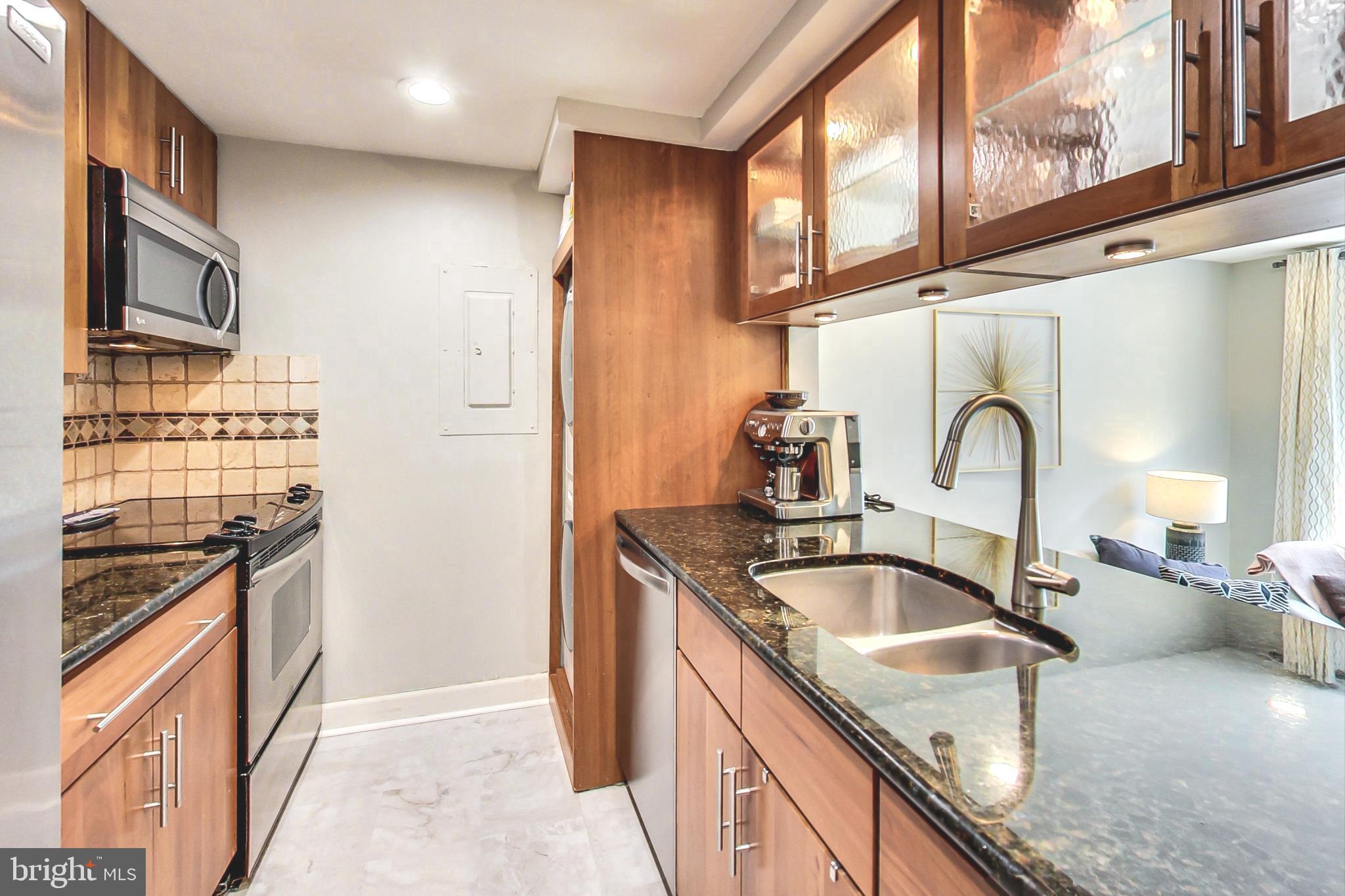 1810 Kalorama Road Northwest, Unit B1 Washington, DC 20009 - Photo 8 of 20