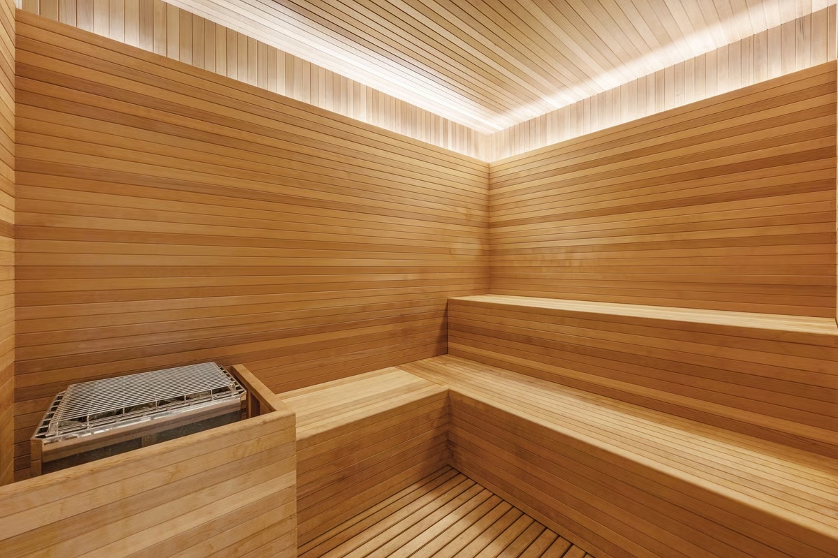 301 East 50th Street, Unit 5A Manhattan, NY 10022 - Photo 17 of 19 a bathroom with a bathtub