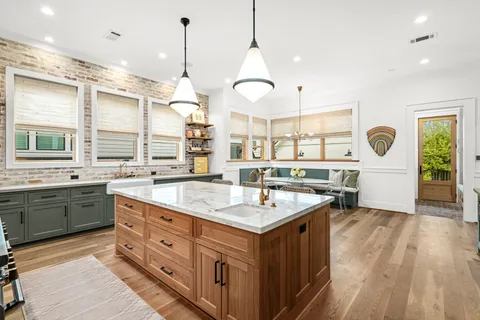 $2,300,000 | 3758 Drummond Street, Houston, TX 77025