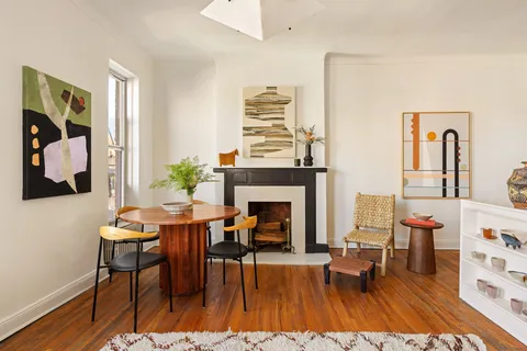 $750,000 | 149 Willow Street, Unit 5D | Brooklyn Heights