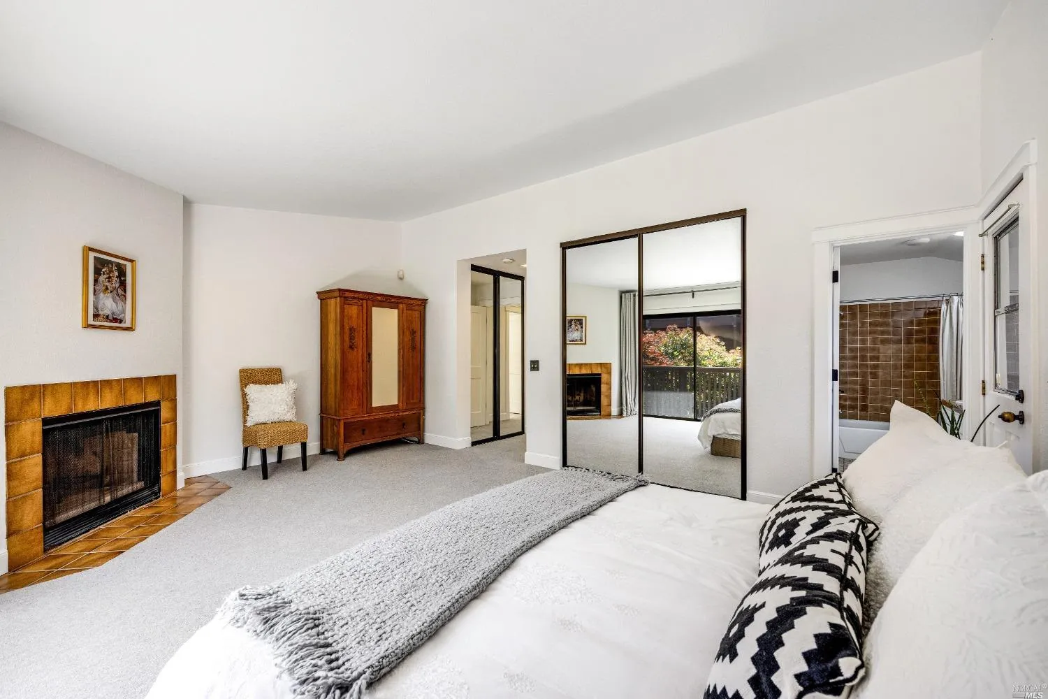 $679,000 | 65 Freedom Lane North, Petaluma, CA 94952