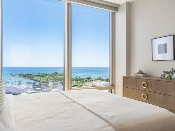 $3,495,000 | 1555 Kapiolani Boulevard, Unit 2002, Honolulu, HI 96814