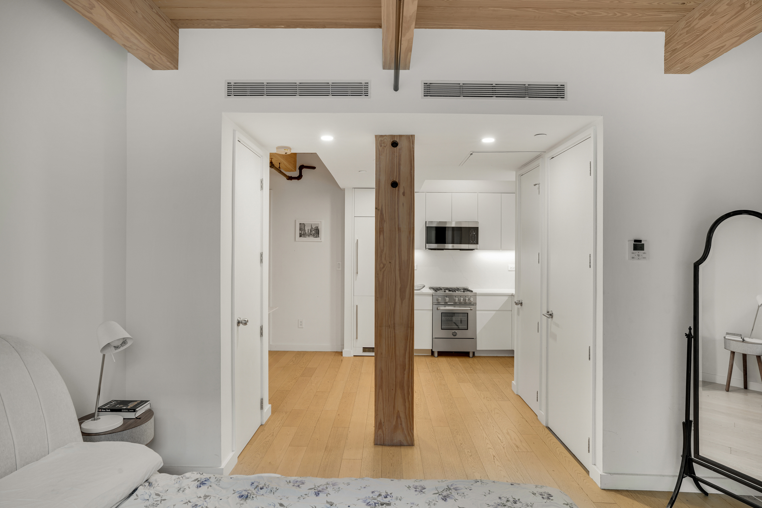 120 Java Street, Unit 1B Brooklyn, NY 11222 - Photo 5 of 12 a bathroom with a tub and mirror