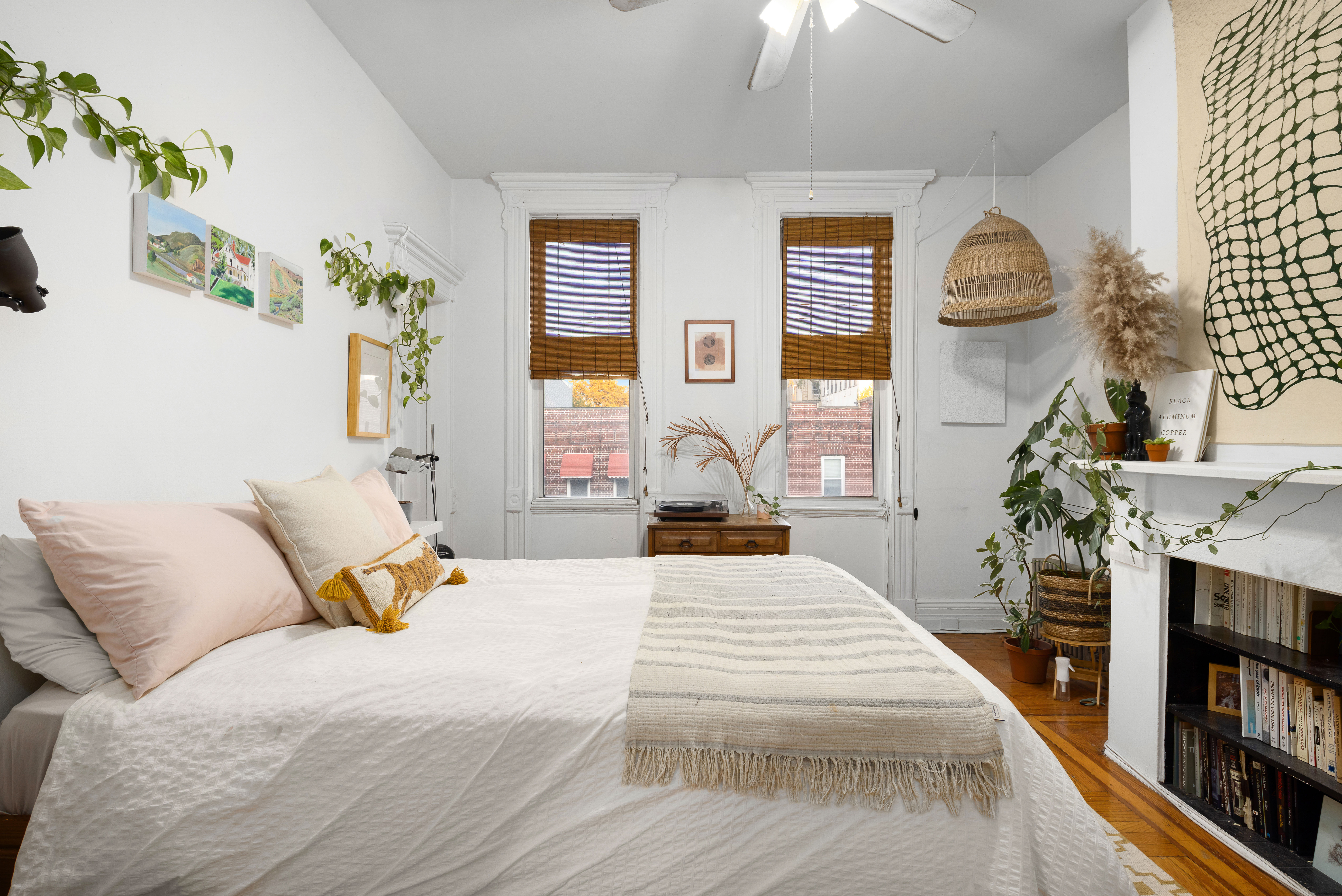 49 Russell Street, Unit 3 Brooklyn, NY 11222 - Photo 1 of 8
