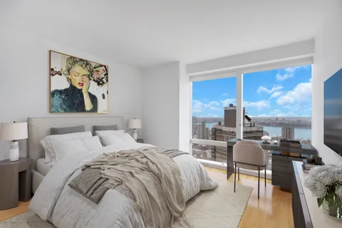 $3,880,000 | 25 Columbus Circle, Unit 59F | Upper West Side