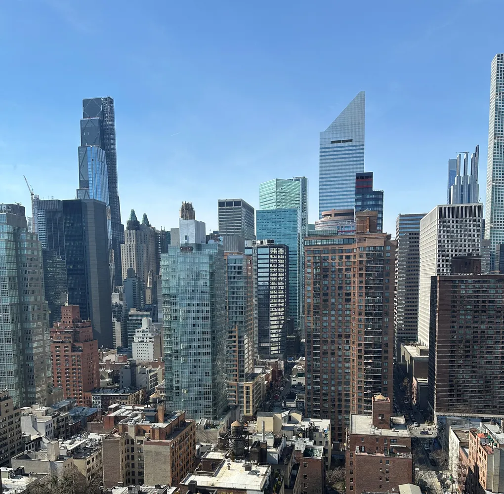 $1,095,000 | 400 East 54th Street, Unit 27B | Sutton Place