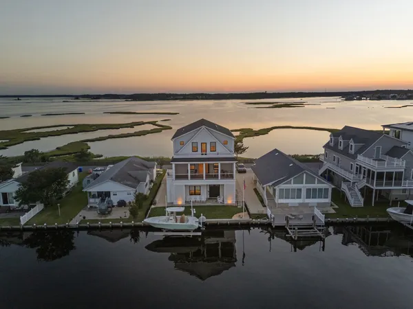 $3,699,000 | 38739 Roosevelt Avenue, Selbyville, DE 19975